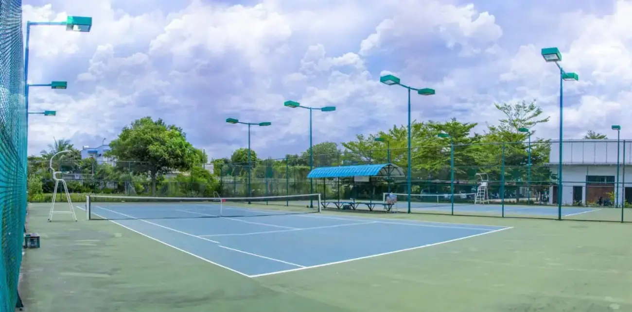 Sân tennis hiện đại tại dự án EcoXuân, nơi cư dân tận hưởng cuộc sống năng động và tiện nghi.